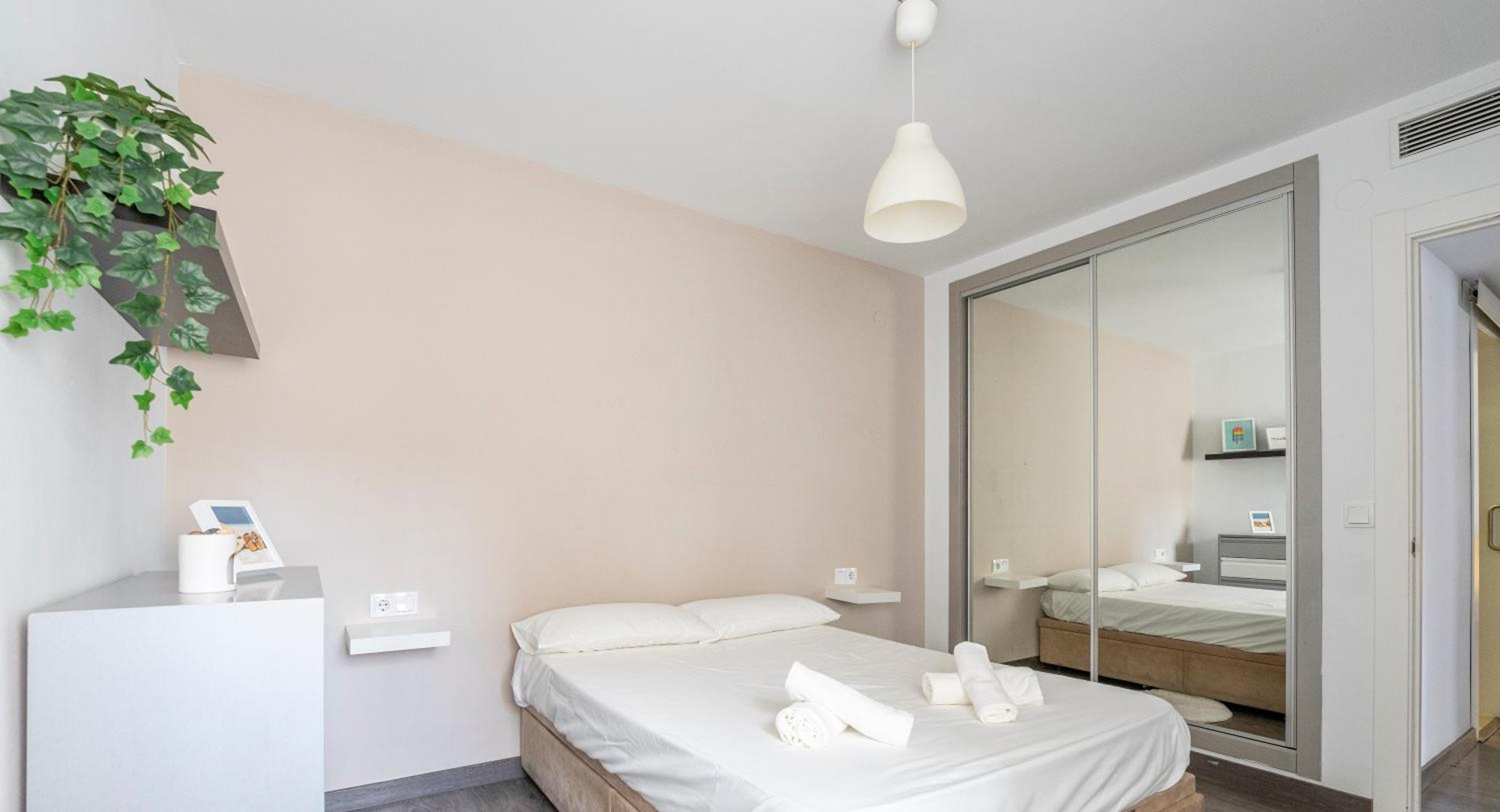 Apartament Ludy'S Vialia Center มาลากา ภายนอก รูปภาพ